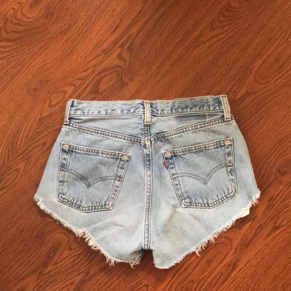 High waisted vintage style Levi jean shorts